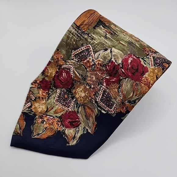 Villa Bugatti Tan-Red-Green Scenic Floral Silk Necktie - USA - Like New - Picture 3 of 5